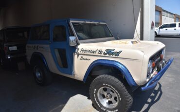 Ford-Bronco-1966-SUV-10