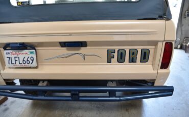 Ford-Bronco-1966-SUV-13