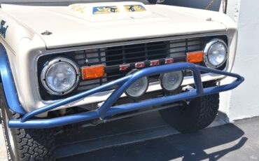 Ford-Bronco-1966-SUV-2