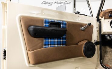 Ford-Bronco-1966-SUV-22