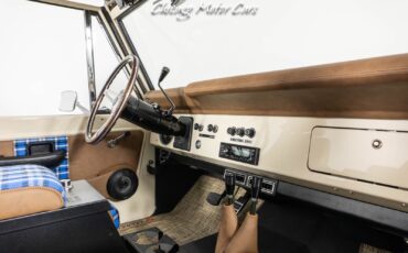 Ford-Bronco-1966-SUV-37