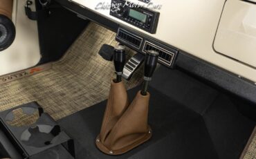 Ford-Bronco-1966-SUV-39