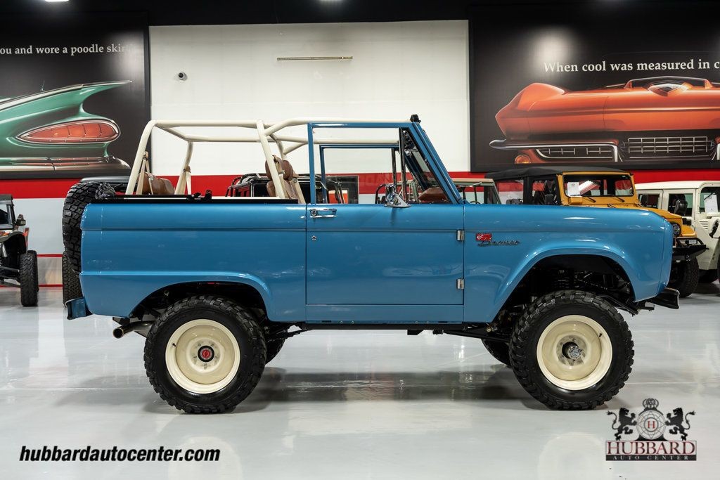Ford-Bronco-1966-SUV-8