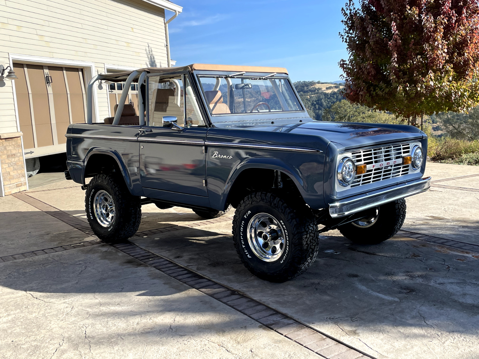 Ford-Bronco-1969-Convertible-1