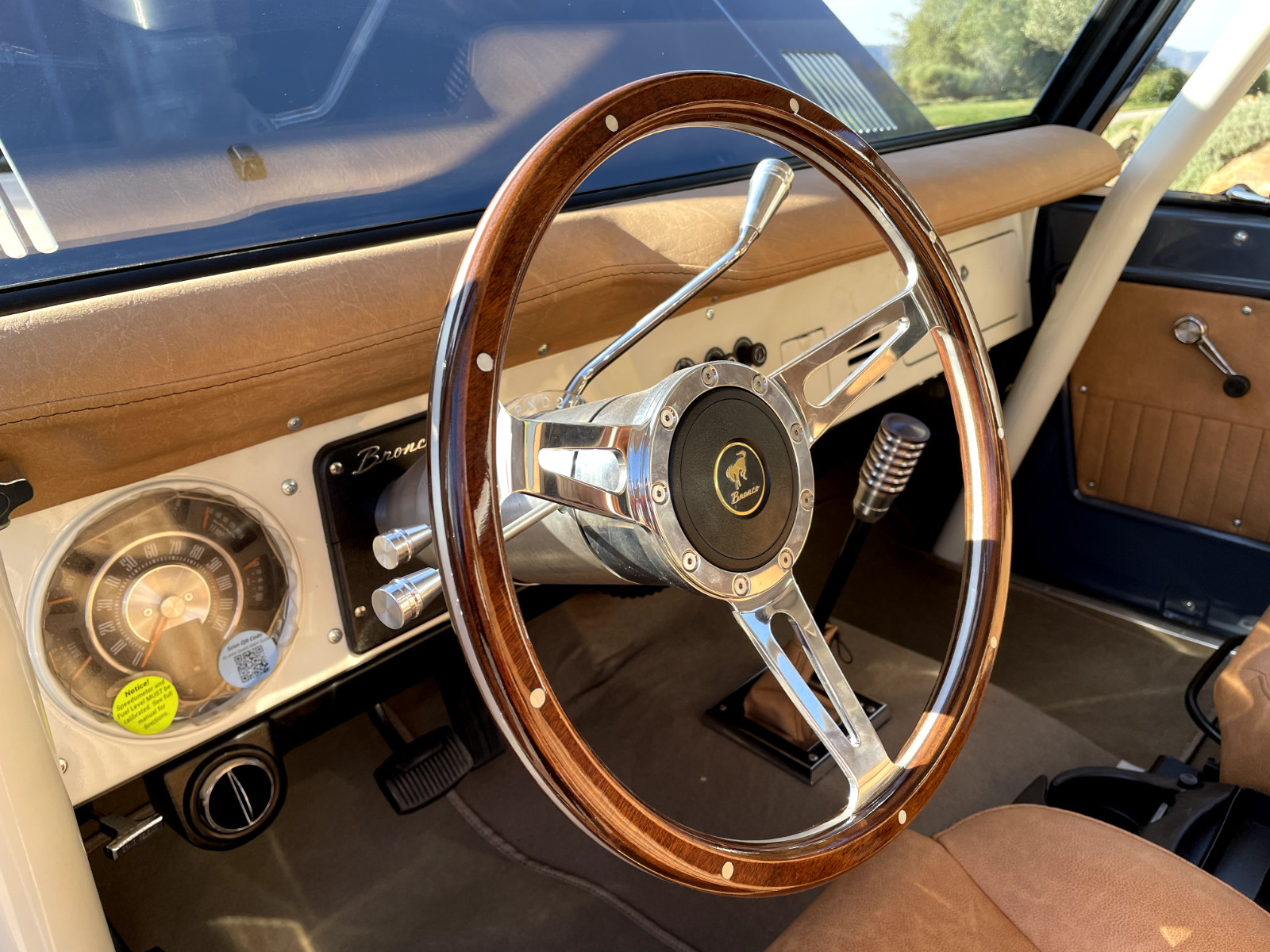 Ford-Bronco-1969-Convertible-11