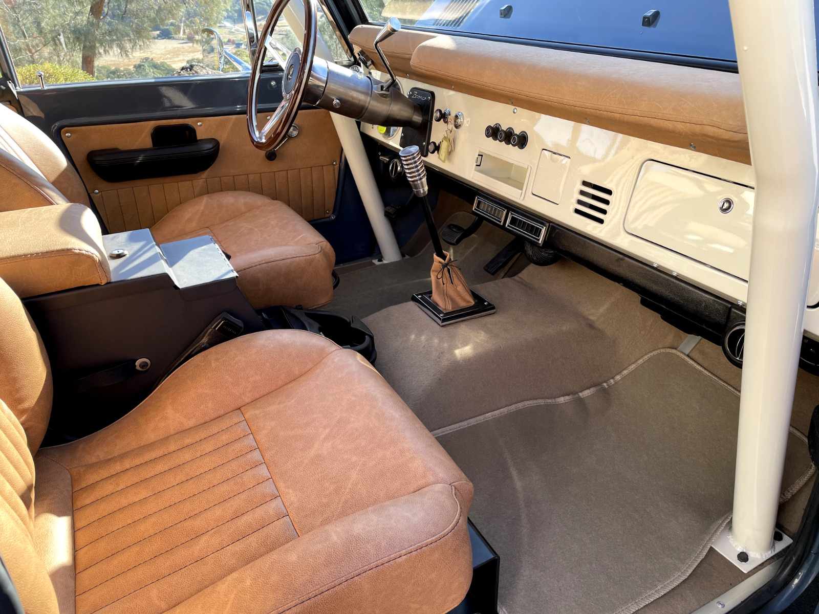 Ford-Bronco-1969-Convertible-12