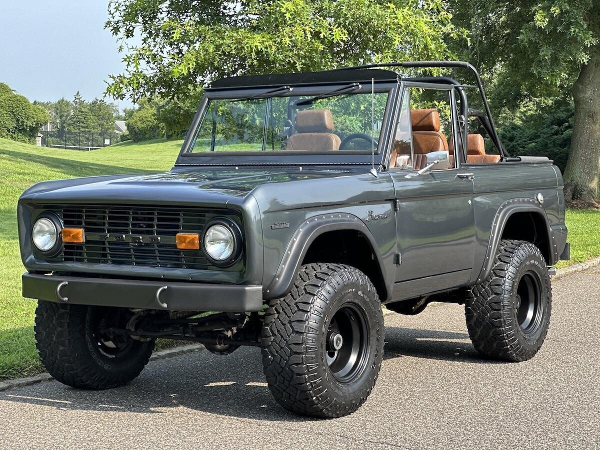 Ford-Bronco-1969-Convertible-19