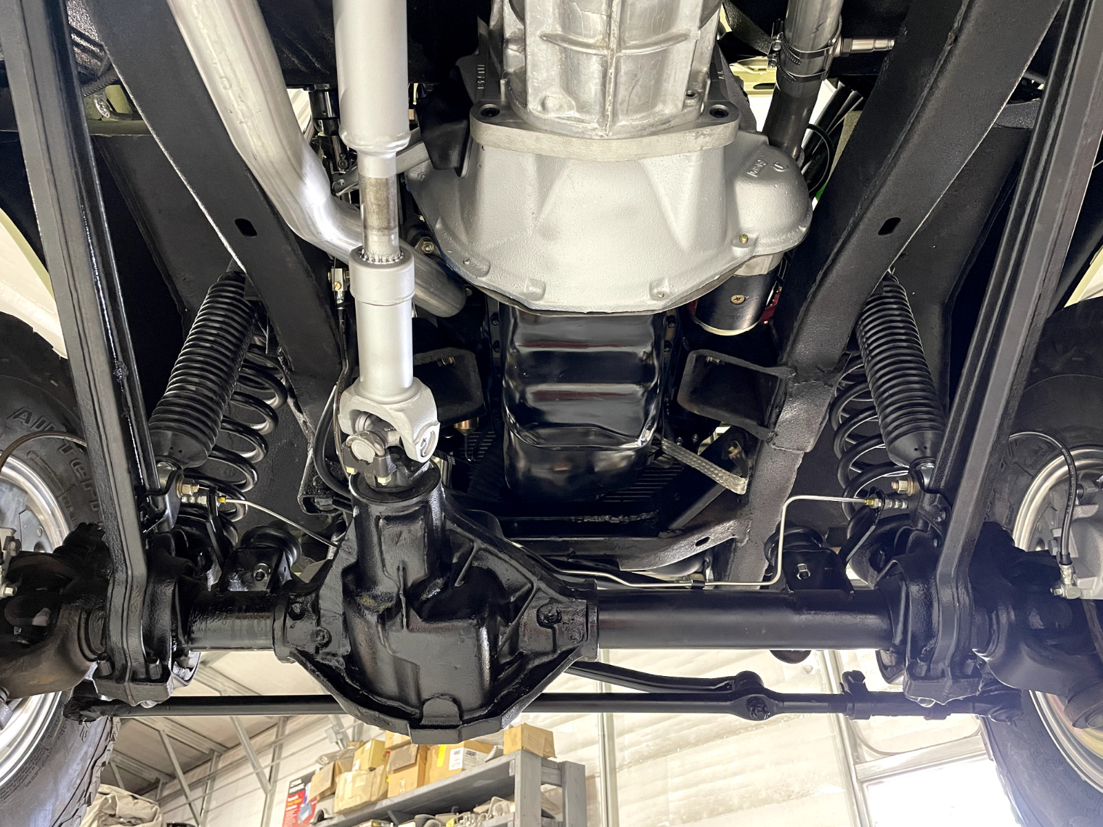 Ford-Bronco-1969-Convertible-26