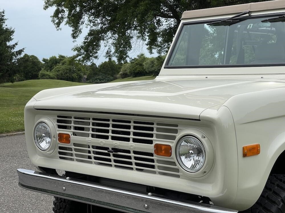 Ford-Bronco-1970-Convertible-16