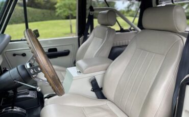 Ford-Bronco-1970-Convertible-4