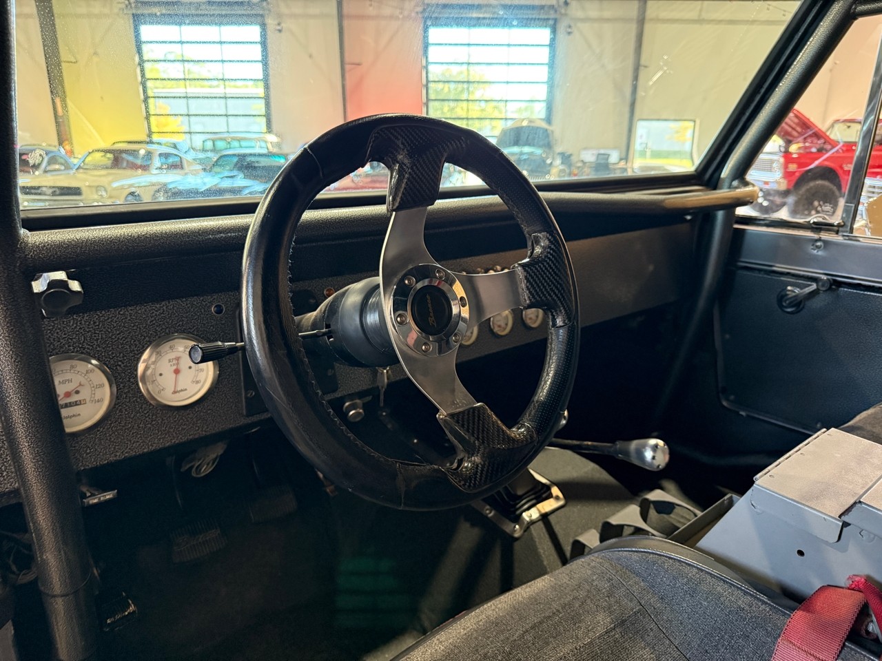 Ford-Bronco-1970-SUV-11