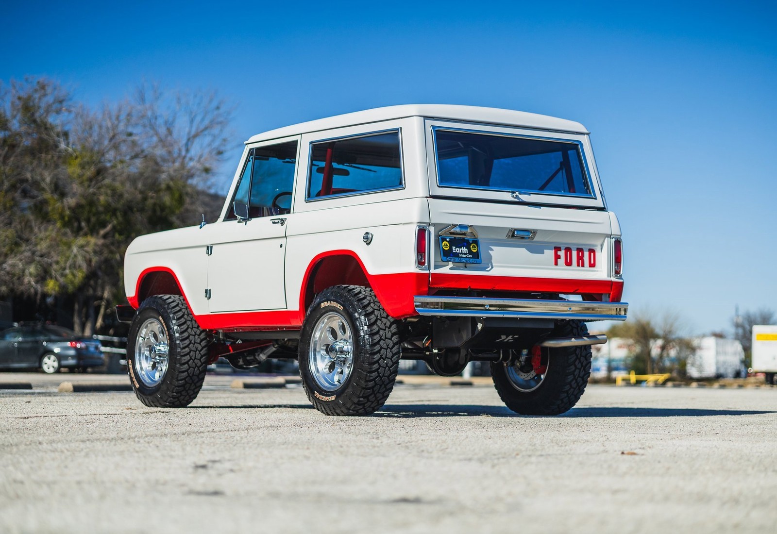 Ford-Bronco-1970-SUV-12