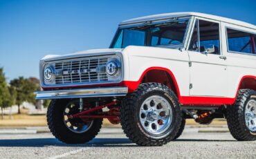 Ford-Bronco-1970-SUV-2
