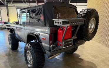 Ford-Bronco-1970-SUV-24