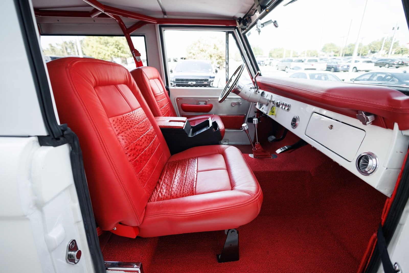 Ford-Bronco-1970-SUV-27