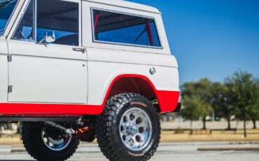 Ford-Bronco-1970-SUV-3