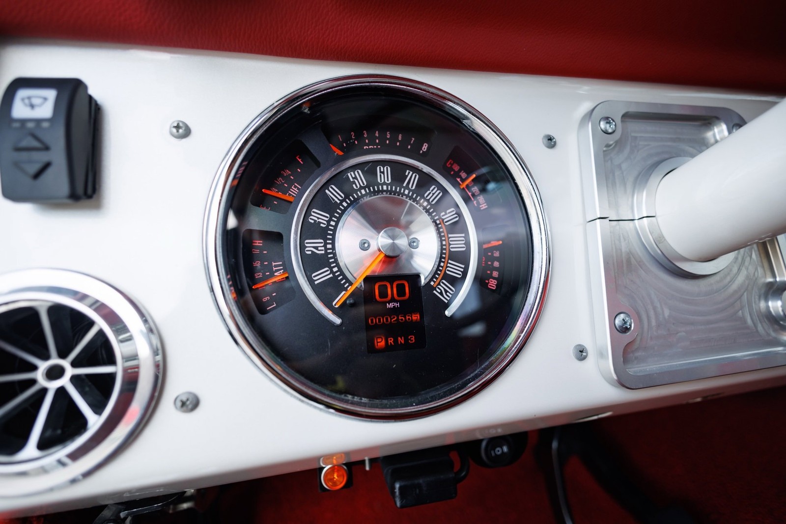 Ford-Bronco-1970-SUV-39