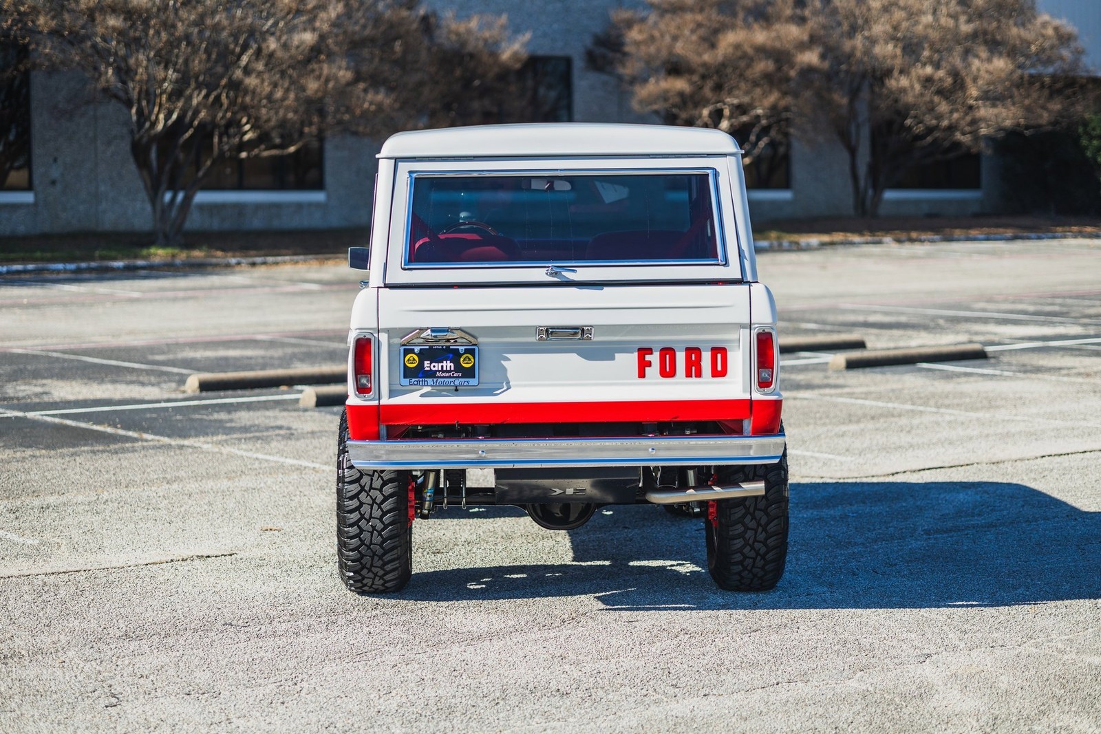 Ford-Bronco-1970-SUV-4