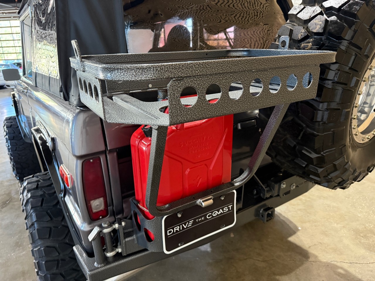 Ford-Bronco-1970-SUV-5