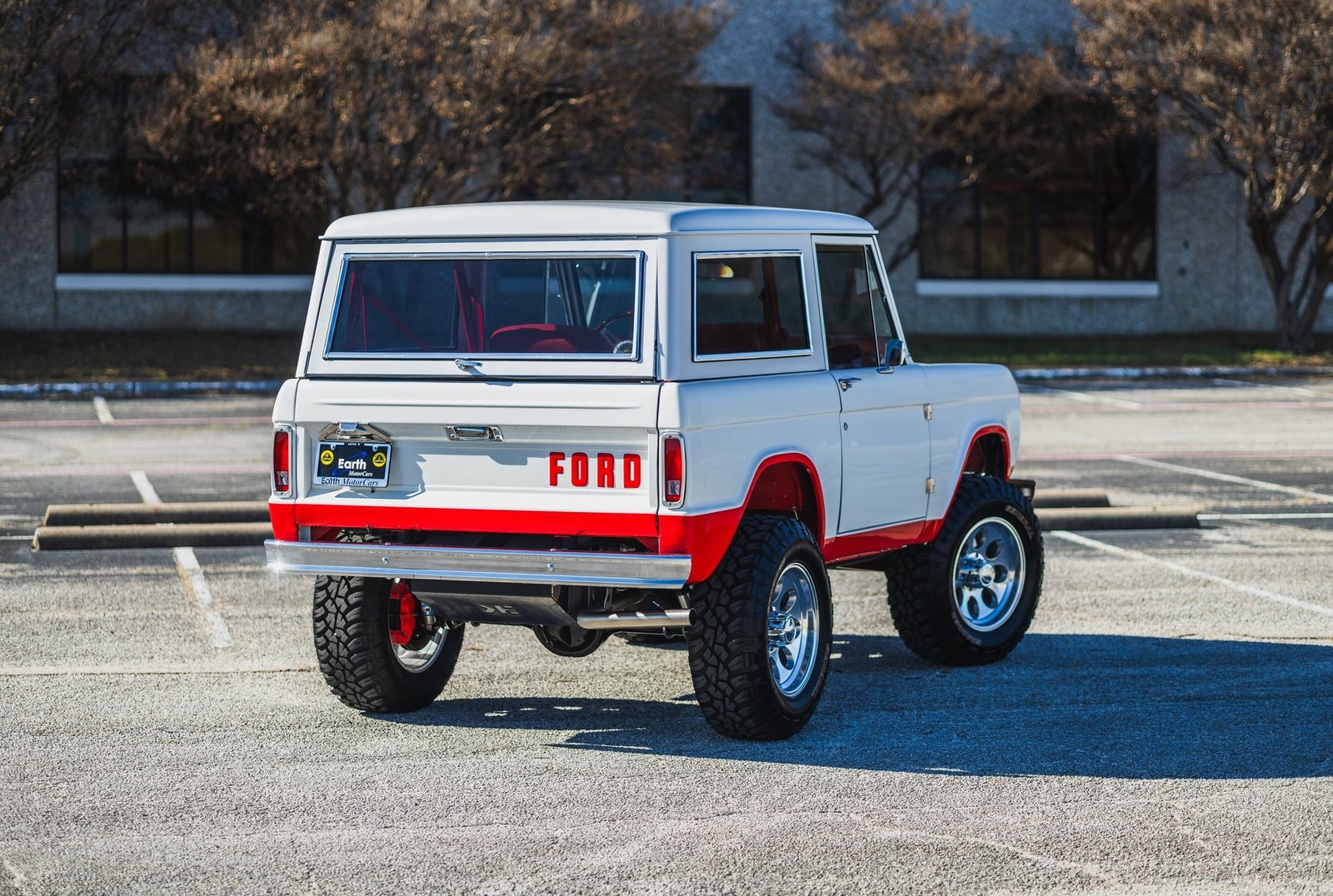 Ford-Bronco-1970-SUV-6