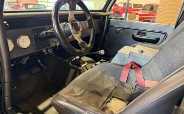 Ford-Bronco-1970-SUV-6