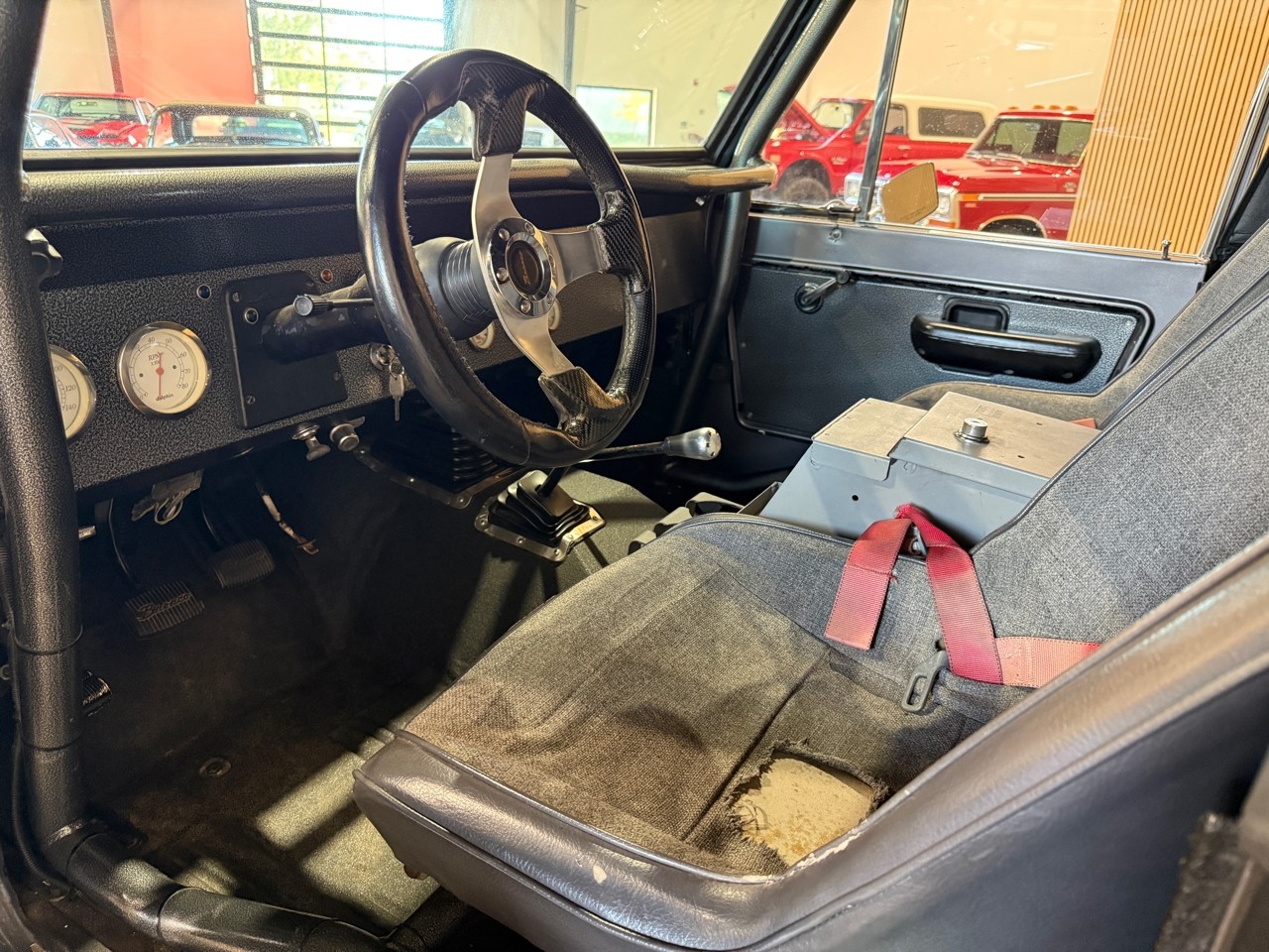 Ford-Bronco-1970-SUV-6