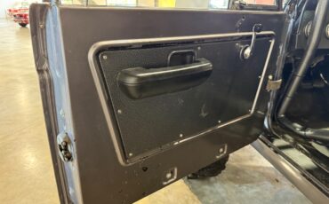 Ford-Bronco-1970-SUV-7