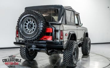 Ford-Bronco-1971-SUV-17