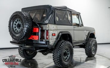 Ford-Bronco-1971-SUV-18