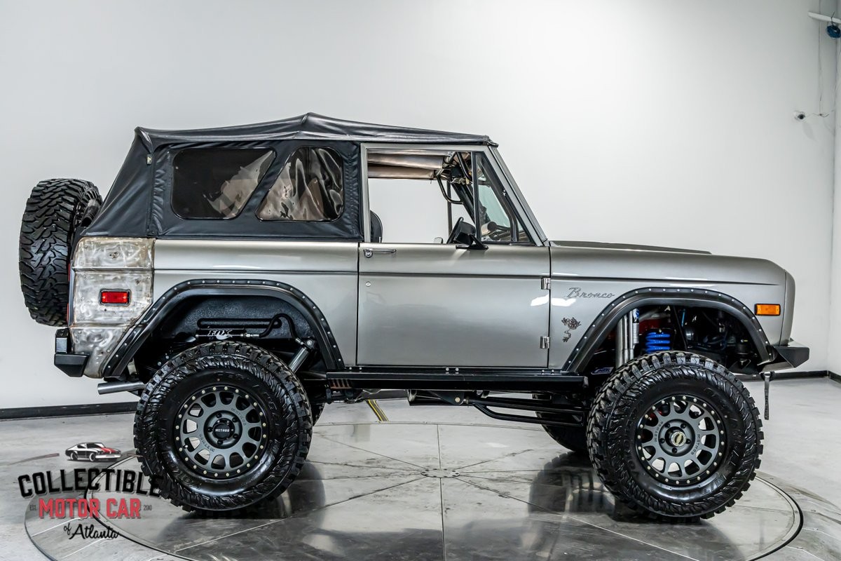 Ford-Bronco-1971-SUV-21