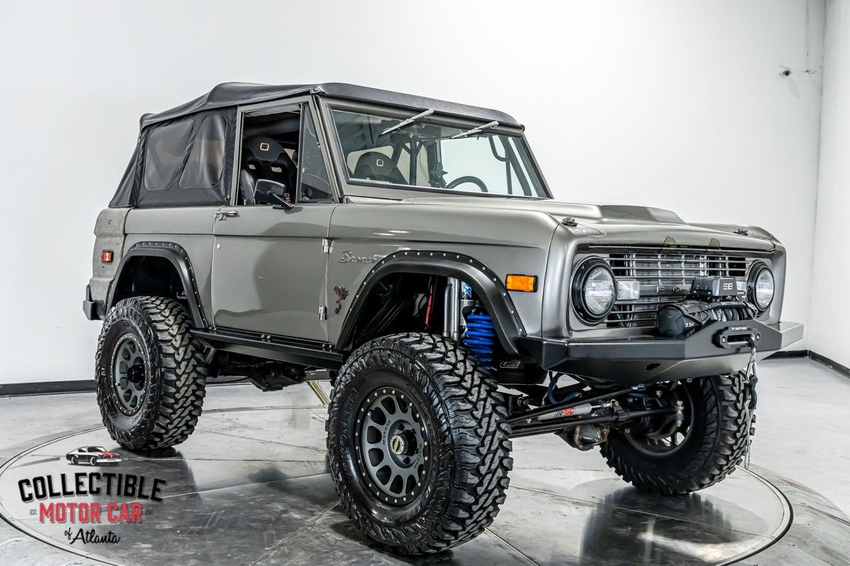Ford-Bronco-1971-SUV-25