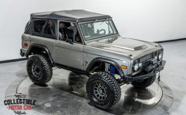 Ford-Bronco-1971-SUV-30