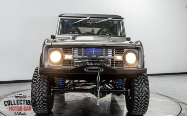 Ford-Bronco-1971-SUV-34