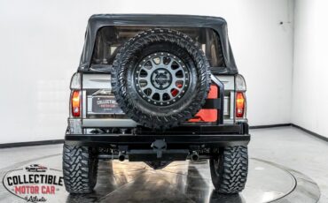 Ford-Bronco-1971-SUV-35