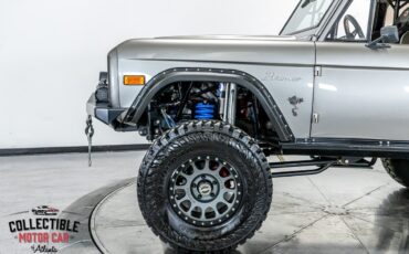 Ford-Bronco-1971-SUV-36