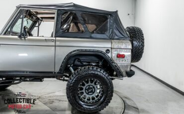 Ford-Bronco-1971-SUV-38