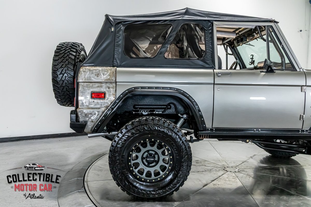 Ford-Bronco-1971-SUV-39