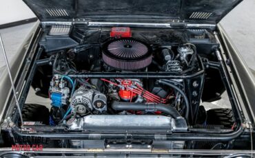 Ford-Bronco-1971-SUV-4