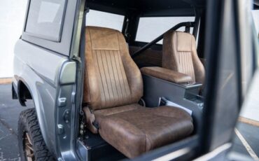 Ford-Bronco-1972-SUV-13