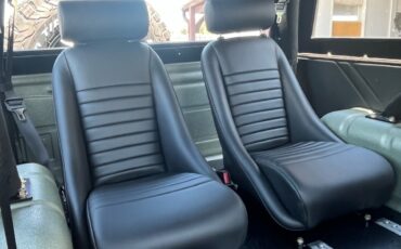 Ford-Bronco-1972-SUV-14