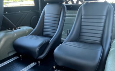 Ford-Bronco-1972-SUV-15