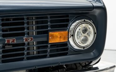 Ford-Bronco-1972-SUV-22