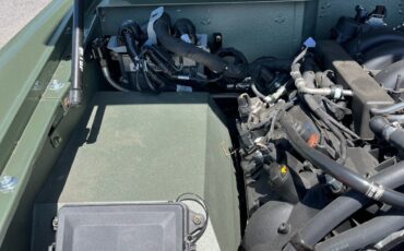 Ford-Bronco-1972-SUV-24