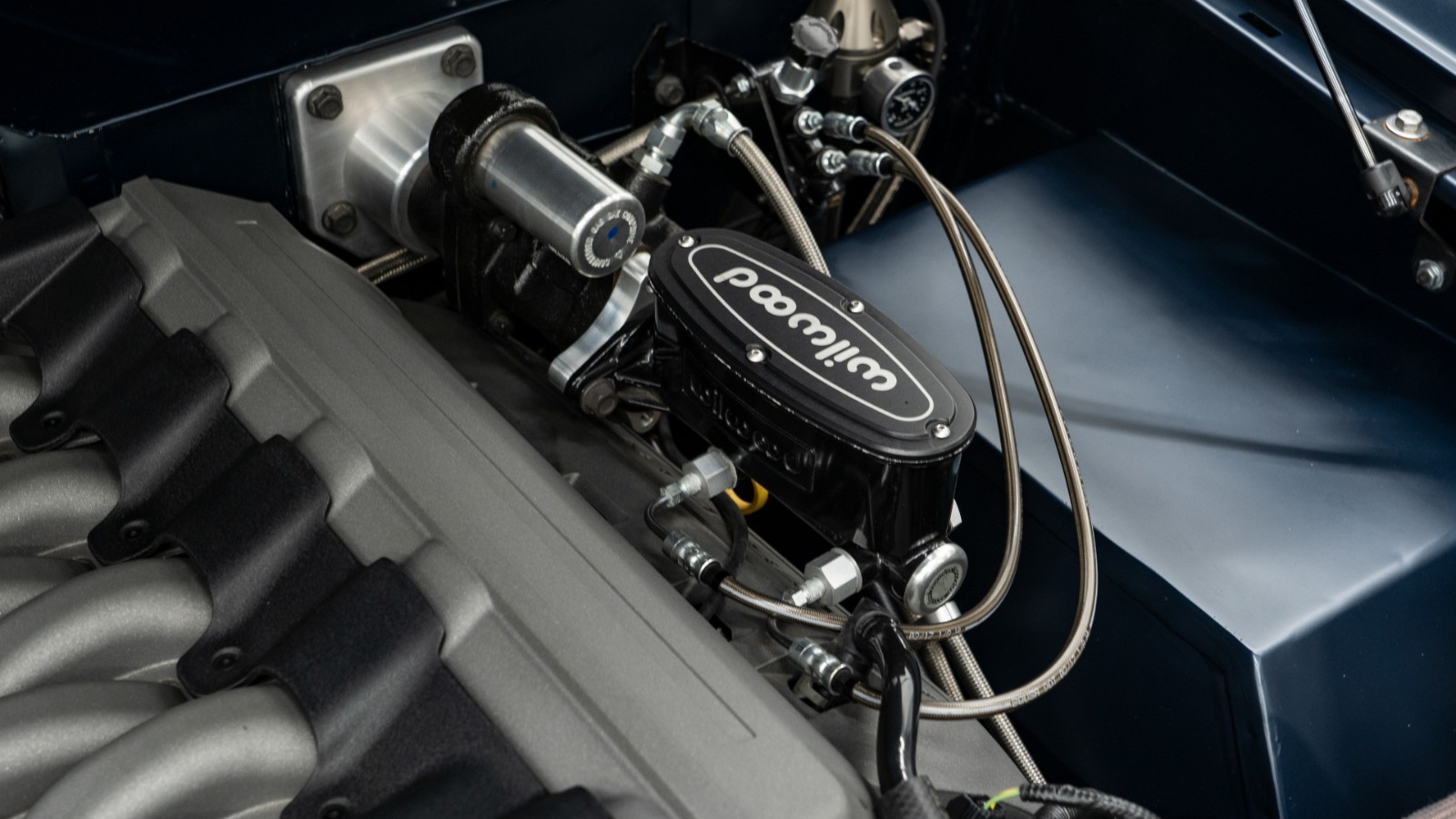 Ford-Bronco-1972-SUV-26