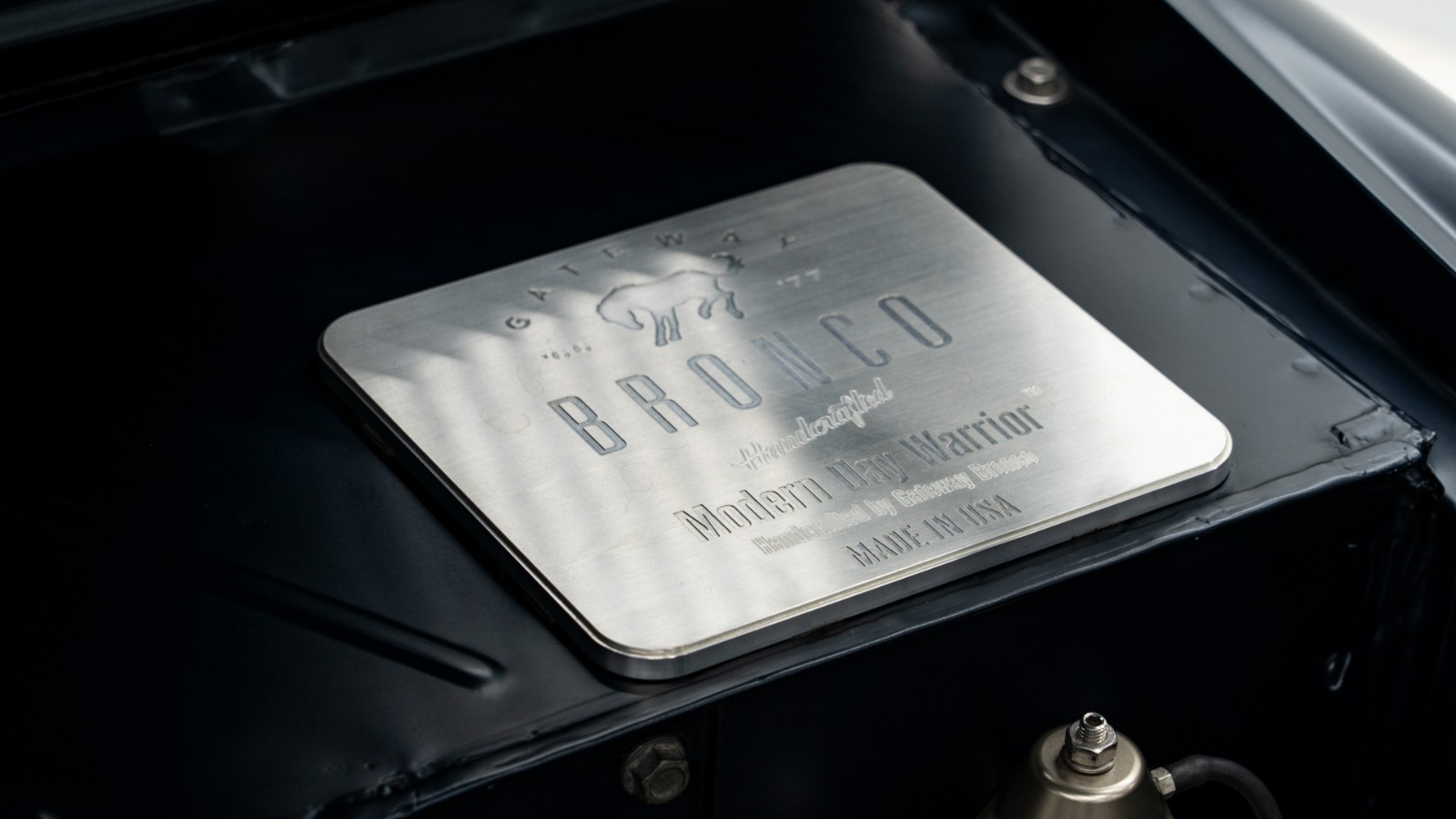 Ford-Bronco-1972-SUV-27