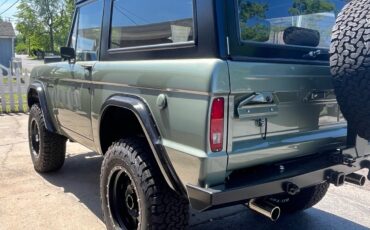 Ford-Bronco-1972-SUV-3