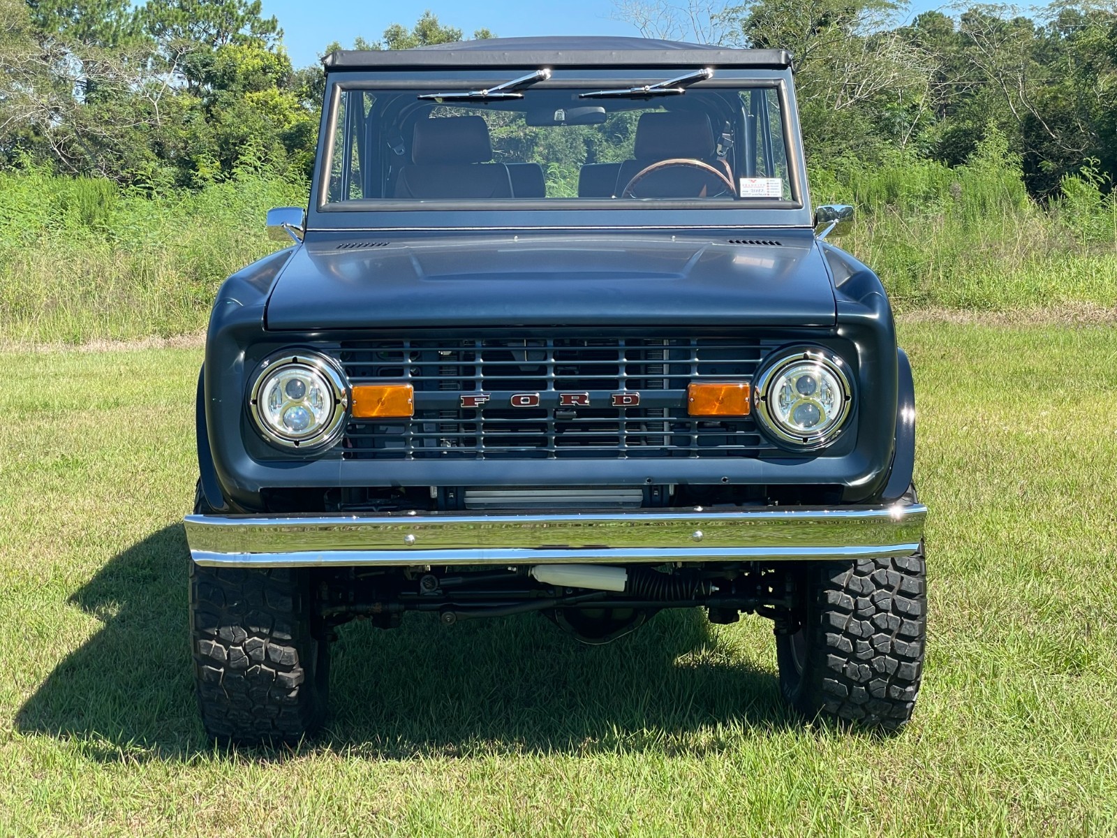 Ford-Bronco-1972-SUV-39