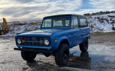 Ford-Bronco-1972-SUV-4