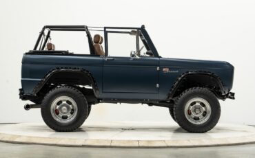 Ford-Bronco-1972-SUV-5