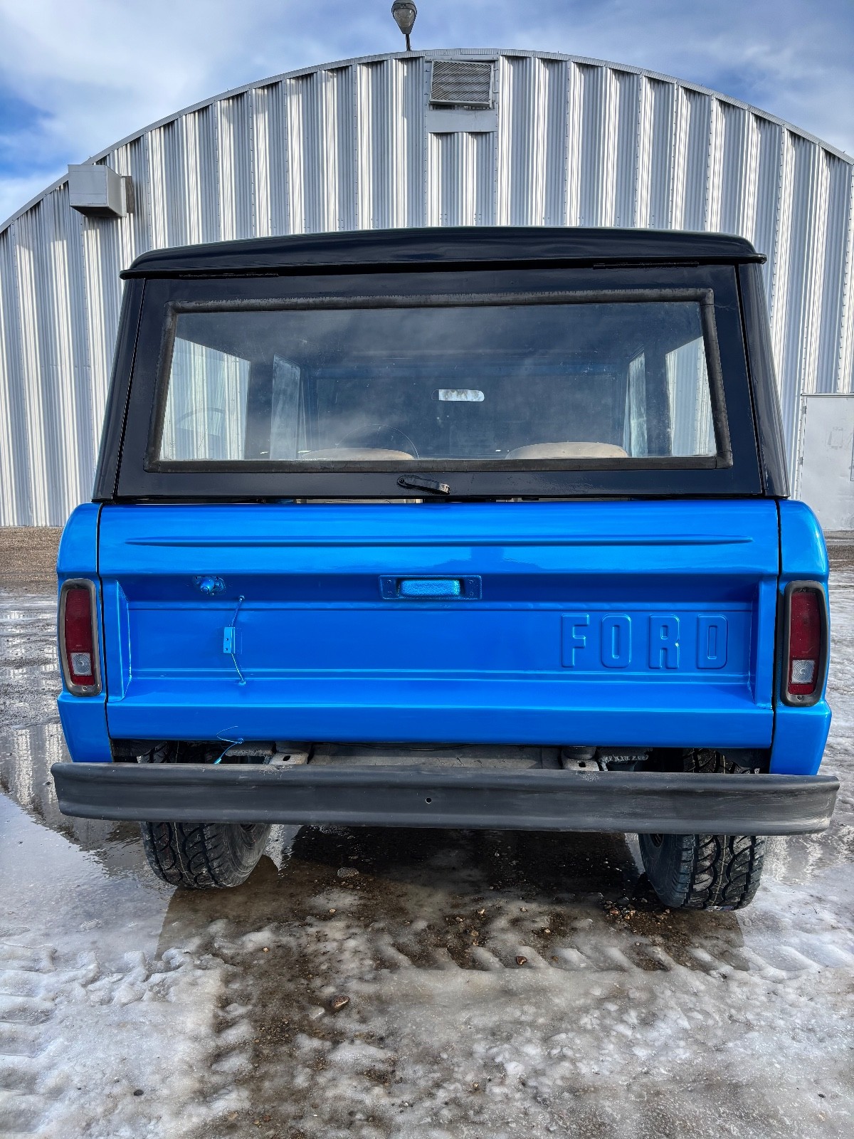 Ford-Bronco-1972-SUV-5